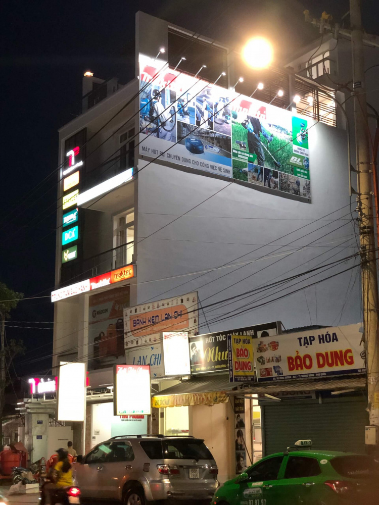 CÔNG TRÌNH BẢNG QUẢNG CÁO MAKITA PHÚ QUỐC